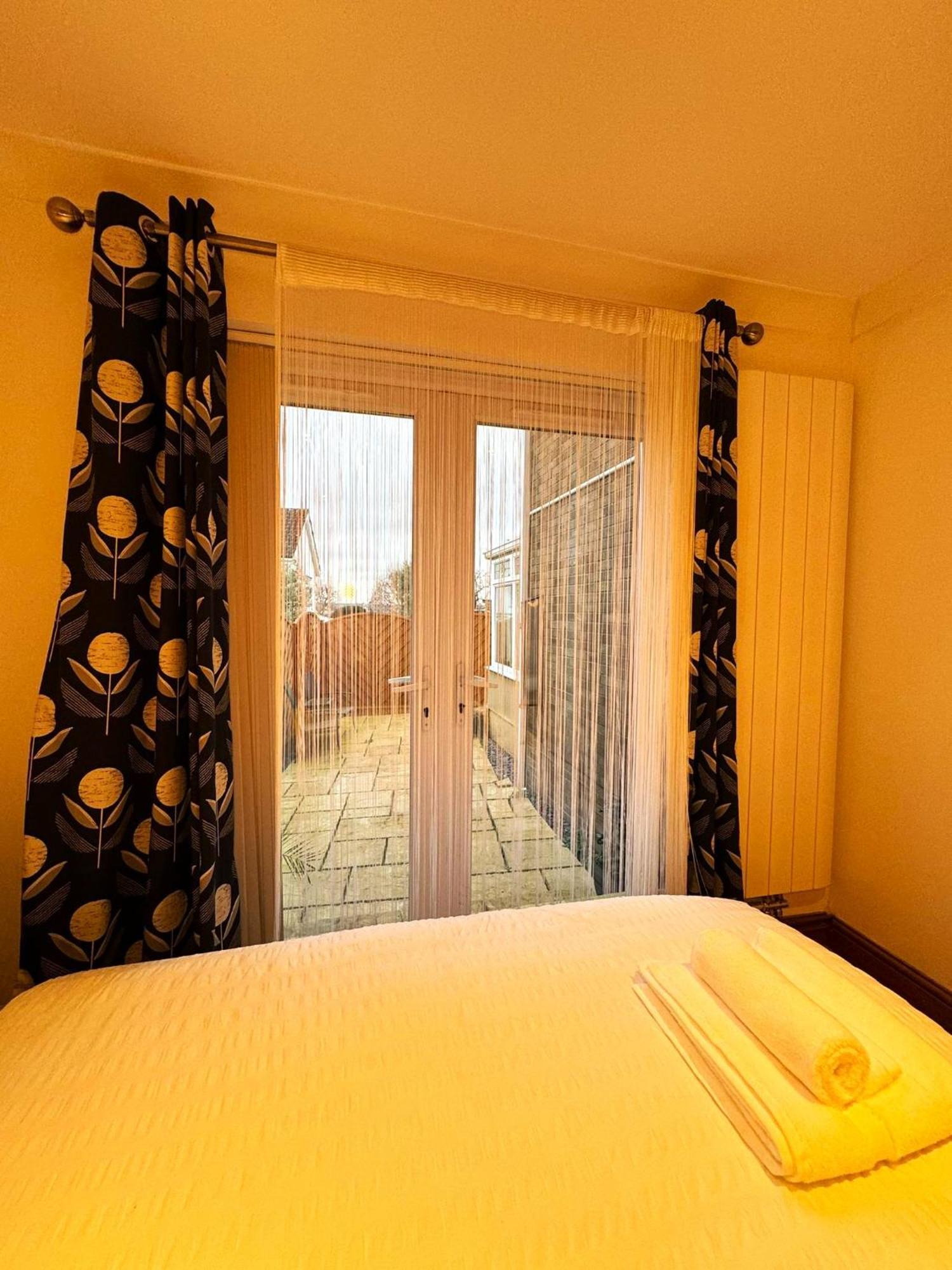Dundridge Home - Morden Urban Living - Sleeps Up To 9 Guests & Private Parking For 2 Vehicles Bristol Eksteriør bilde
